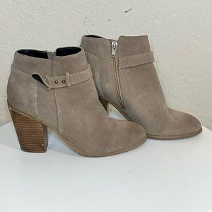 Soul society Taupe Cow suede booties size 8